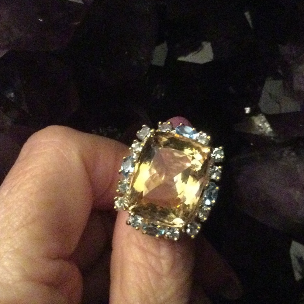 Exquisite 30 CTW of Genuine Citrine & Topaz Ring - Picture 8 of 17